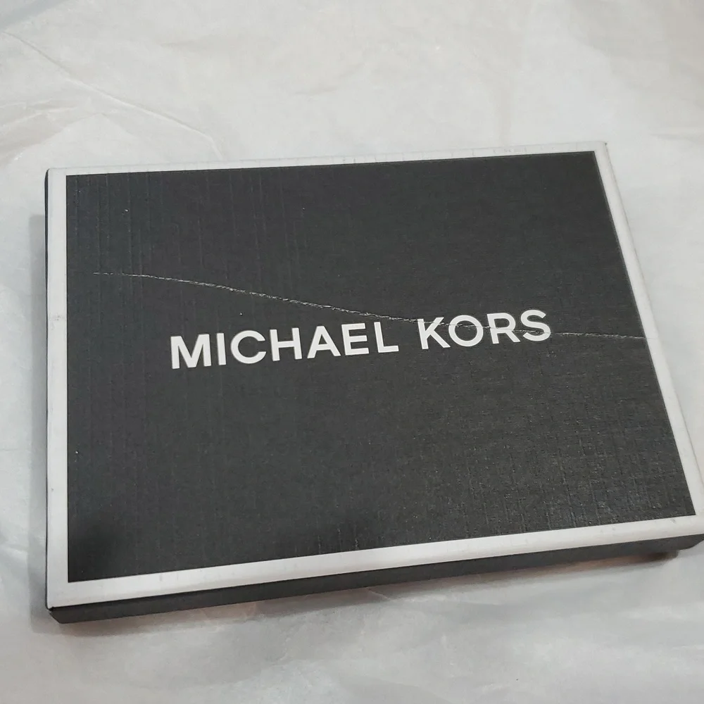 Michael Michael kors‎ black monogram pink dragonfruit trim jet set card case new